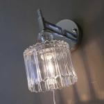 シェードの下部は空いている仕様