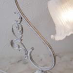 緩やかな曲線を描いたフレーム