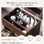 奥側の収納は少し高さがある