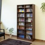 シンプルなオープン書棚