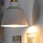 シェードの内側