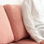 座った際に背中に当たる範囲が広い