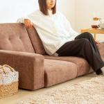 崩した姿勢でも広々と使える
