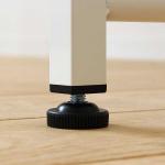 脚先にアジャスター