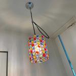 アクリルビーズがキラキラ輝く