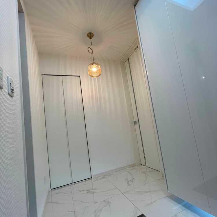 LT-5329 縦ストライプが綺麗なガラス製ペンダント照明・ピンク