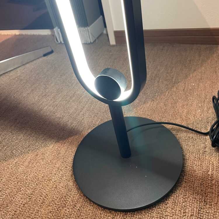 LT-5362 背の高いスタイリッシュなLEDフロアランプ・温白色風