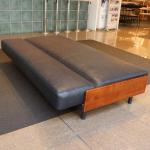 ベッド時も折りたたみの位置が体と重なりにくい