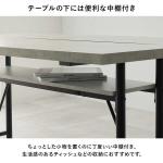 便利な棚板付き