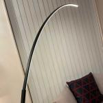 スリムなフレームで圧迫感はなし