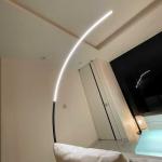 下からのアングル