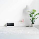 大理石柄が美しいテレビボード