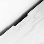 コードを通すスペース