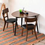 壁につけて空間を有効に使える