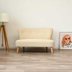 肘が無いので座面が広く感じる