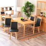 背もたれにもレザーをあしらう