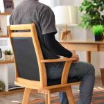 腕を乗せやすい高さ