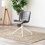 脚はスチール製のホワイト色