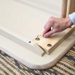 脚と天板はガッチリと接合