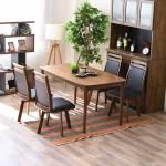 ブラウン系の家具空間に馴染む