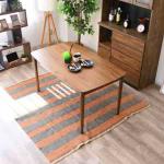 2種類の天然木を使用した豪華さ