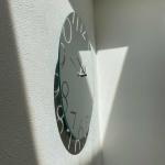 盤面のガラスは薄く加工