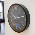 表面はガラスをはめている