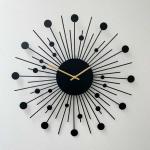 白い壁に映えまくるブラックの芸術