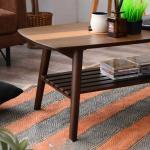 脚は天然木ラバーウッド