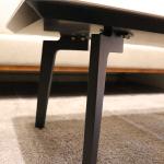 下方内側に斜めにカット入れたフォルム