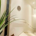 広い空間に飾っても存在感がある