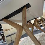 2本の反り止め用のバーを配置