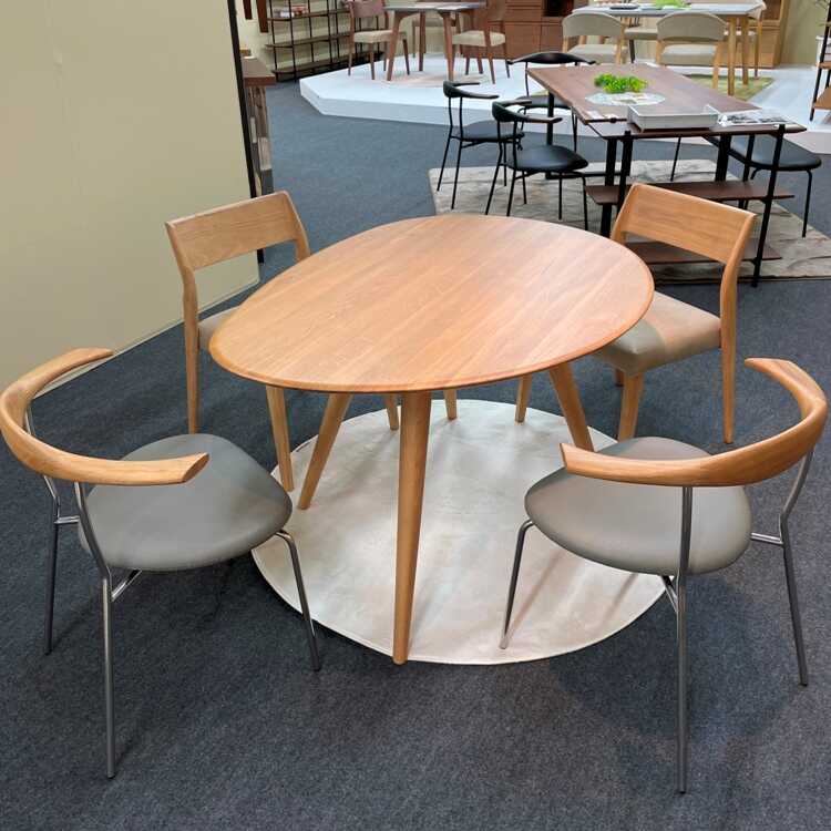 DI-2538 然木オーク無垢材の高級ダイニングテーブル・楕円型