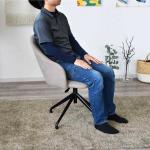 座面は360度自由に回転