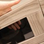 ダークカラーのガラス