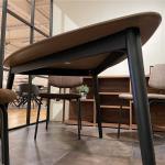 天板のエッジが効いたシャープな印象