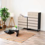 グレーとベージュの中間色