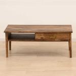 アンティークな古材風のセンターテーブル