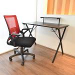 カーボン調のメラミンシートで耐久性も抜群