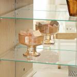 背板の内側が鏡になっている