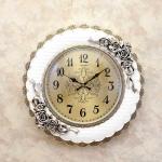 白とゴールドの組み合わせが上品でゴージャス