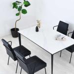 手をついて立ち上がる時に便利