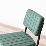 縦ストライプの入ったファブリックが可愛い﻿