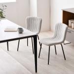 やや硬めの座り心地