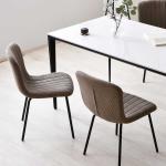 やや硬めの座り心地