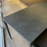 コンクリート柄グレー色のセラミック製