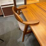 肘を天板に掛けられるのでロボット掃除機も大活躍