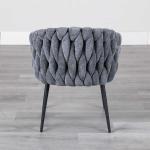 背面からの見た目もゴージャス