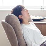 頭部までもたれられる