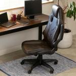 肘は上に跳ね上げ可能